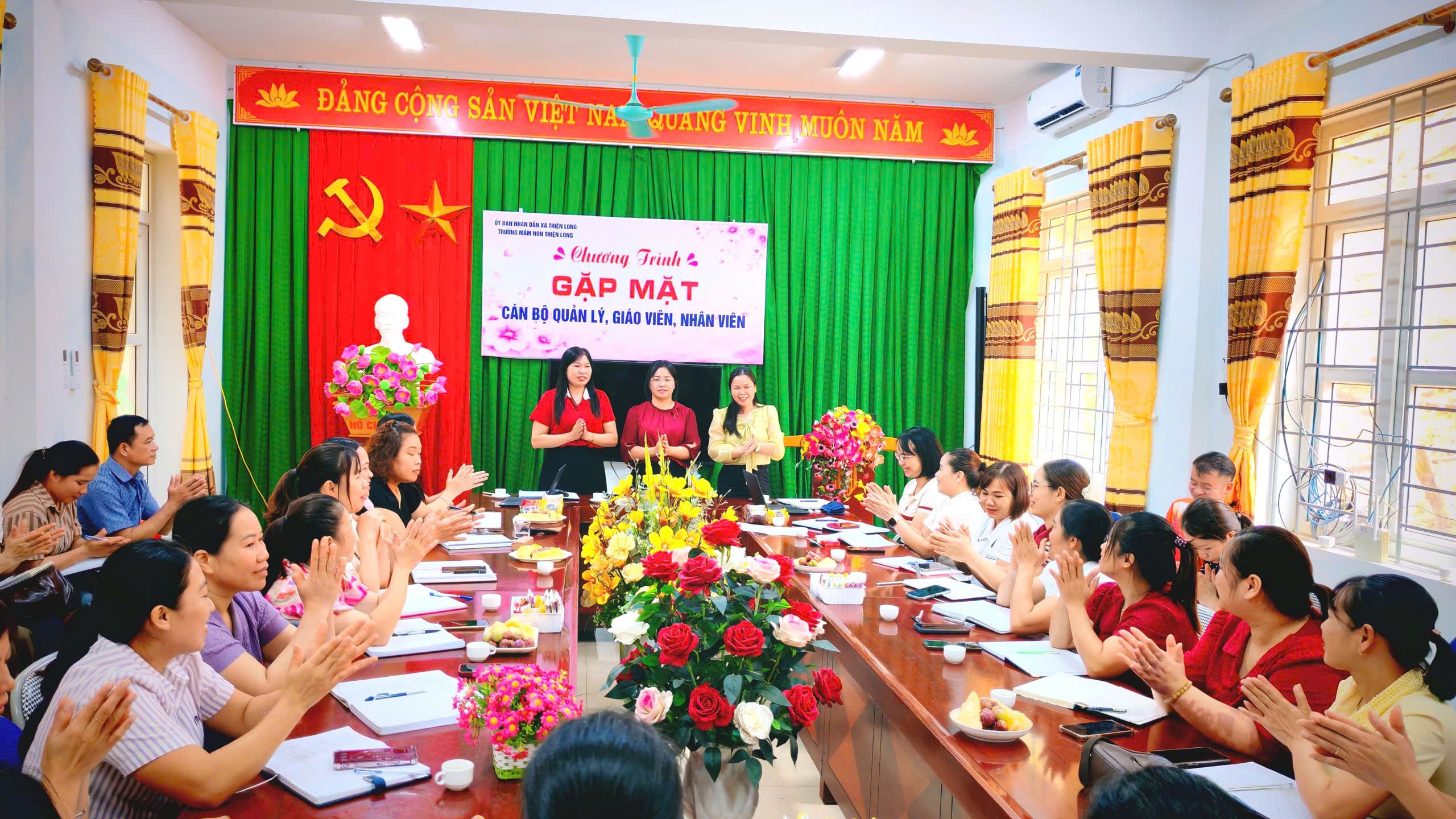 Gặp mặt đầu năm
